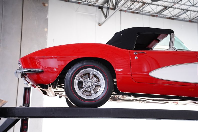 1961 Chevrolet Corvette 50