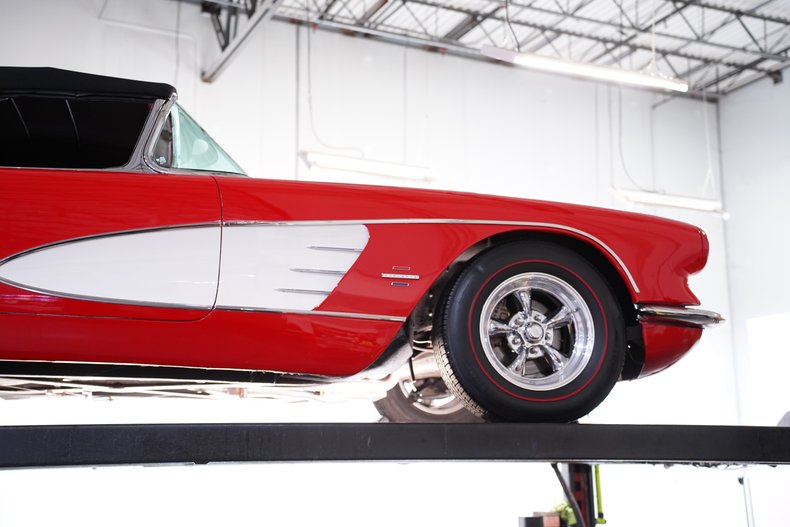 1961 Chevrolet Corvette 51