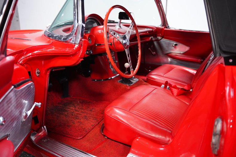 1961 Chevrolet Corvette 4