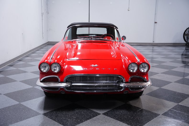 1961 Chevrolet Corvette 15