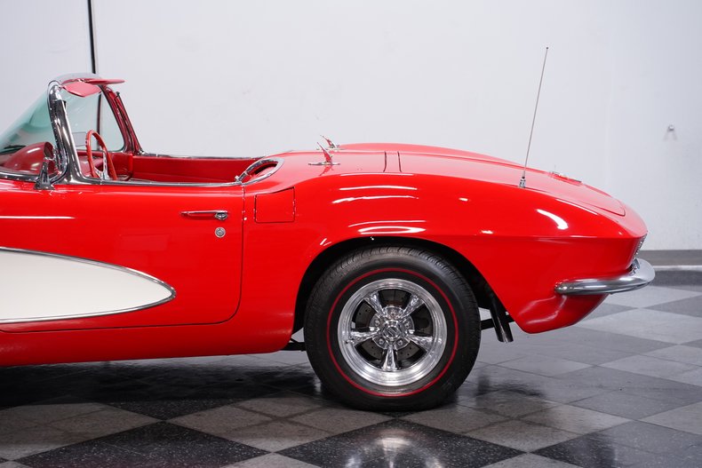 1961 Chevrolet Corvette 20