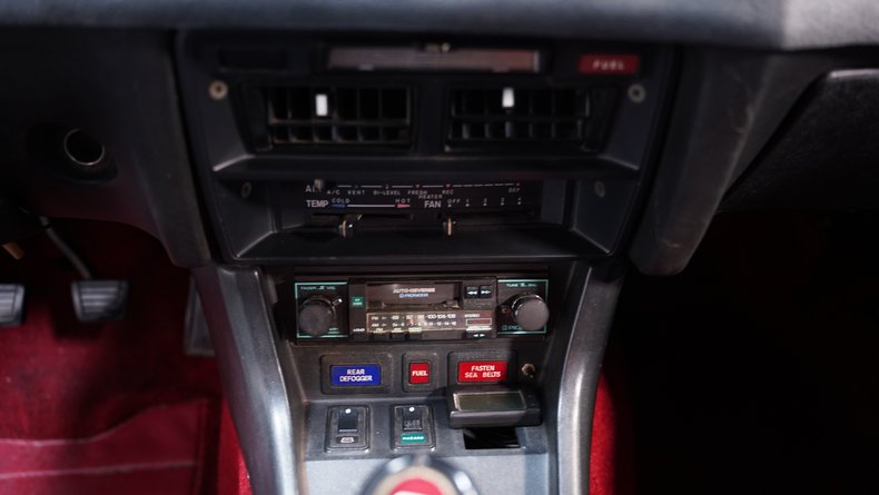 1975 Datsun 280Z 37