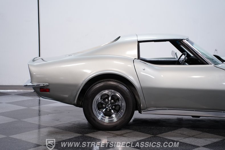 1972 Chevrolet Corvette 24