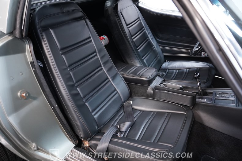 1972 Chevrolet Corvette 38
