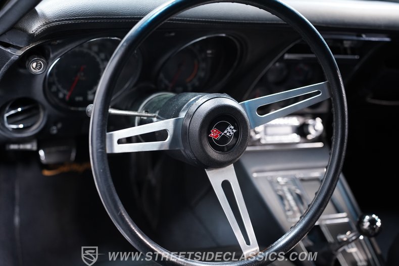 1972 Chevrolet Corvette 31