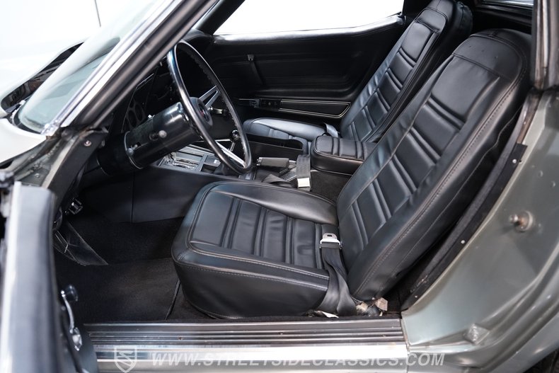 1972 Chevrolet Corvette 30