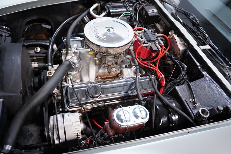 1972 Chevrolet Corvette 27