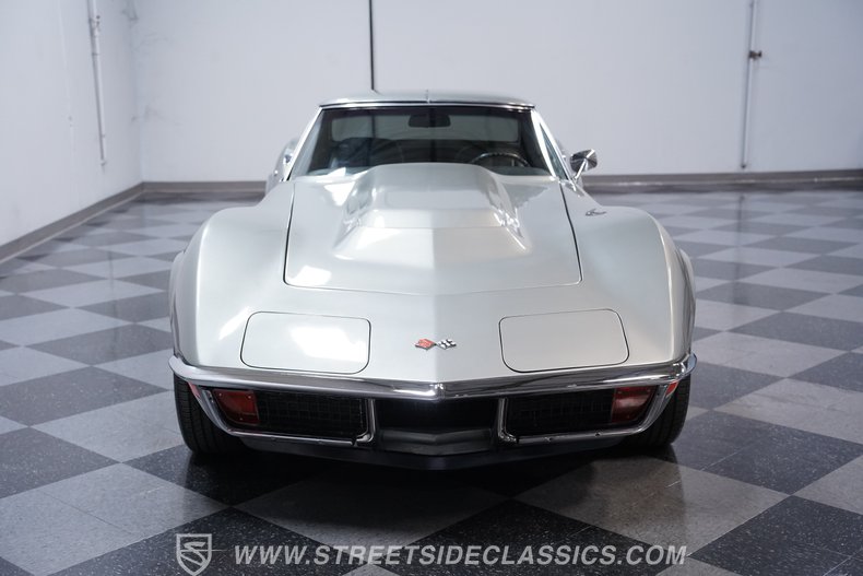 1972 Chevrolet Corvette 16