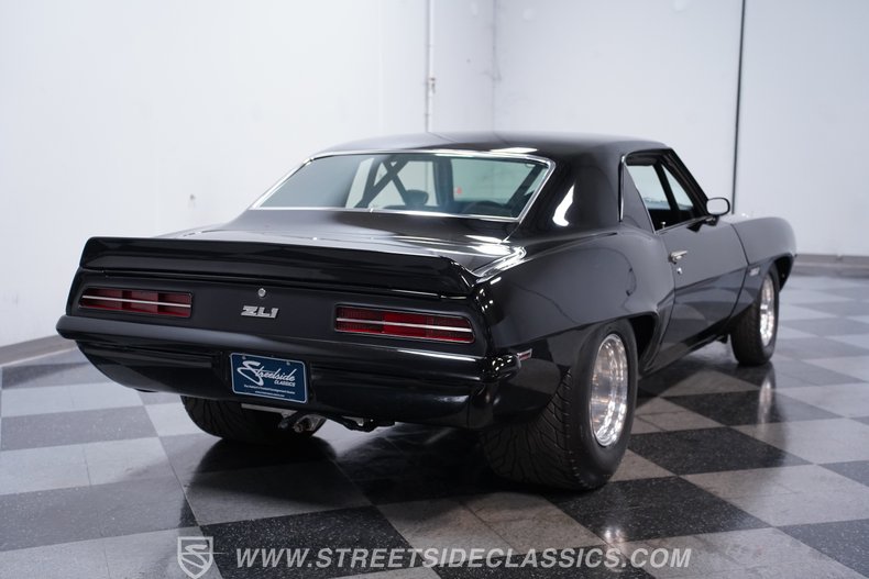 1969 Chevrolet Camaro 11