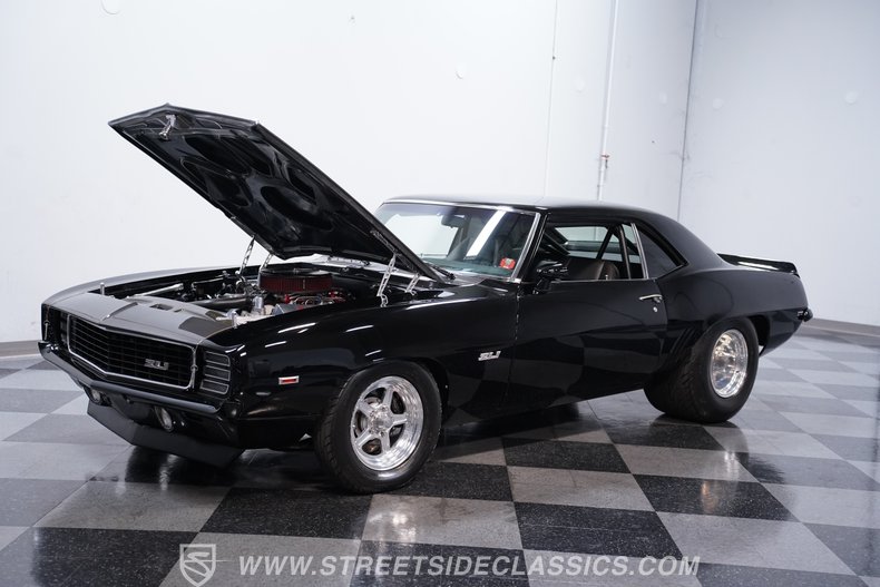 1969 Chevrolet Camaro 26