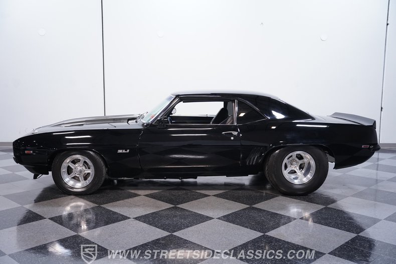 1969 Chevrolet Camaro 2