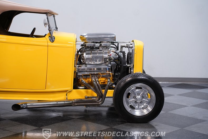 1932 Ford Highboy 24