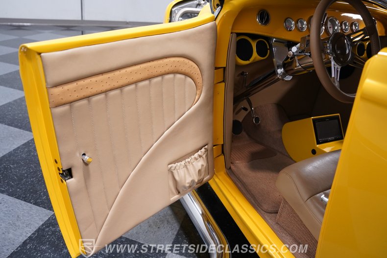 1932 Ford Highboy 28