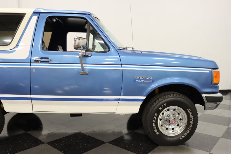 1989 Ford Bronco 37