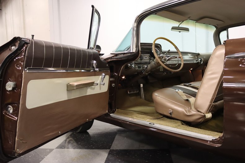 1960 Pontiac Ventura 46