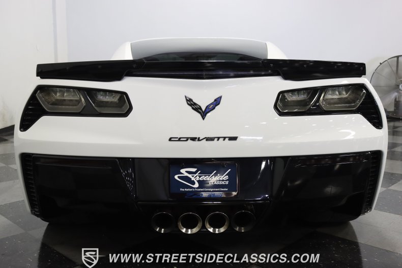 2015 Chevrolet Corvette 11