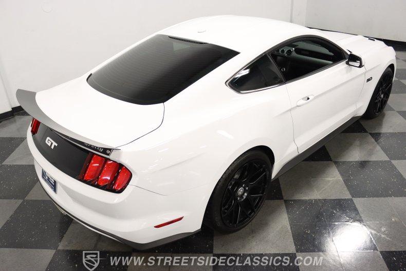 2015 Ford Mustang 30