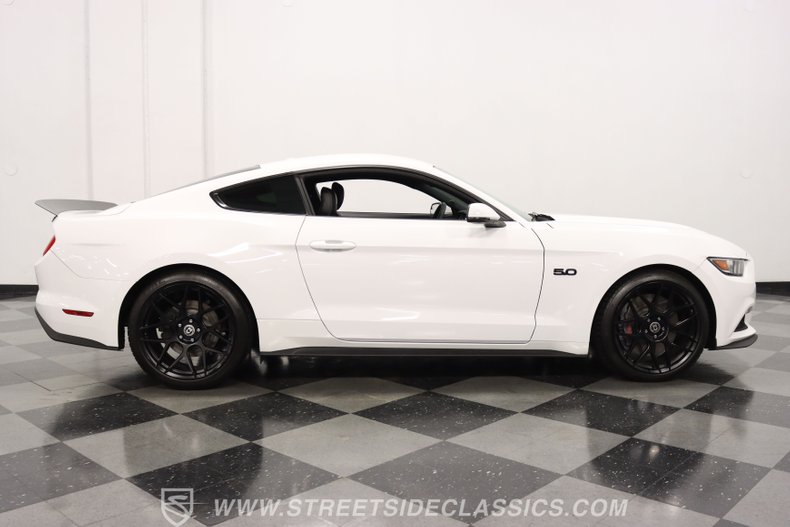 2015 Ford Mustang 34