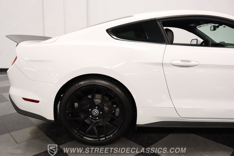 2015 Ford Mustang 35