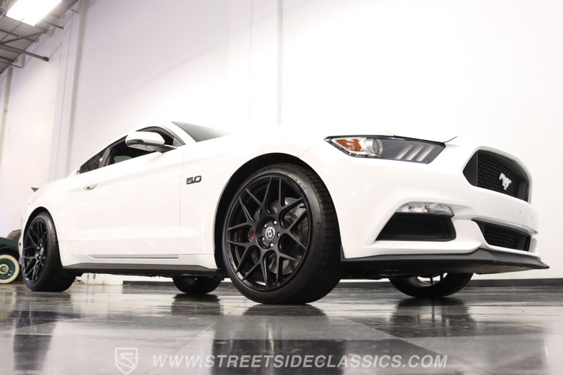 2015 Ford Mustang 38