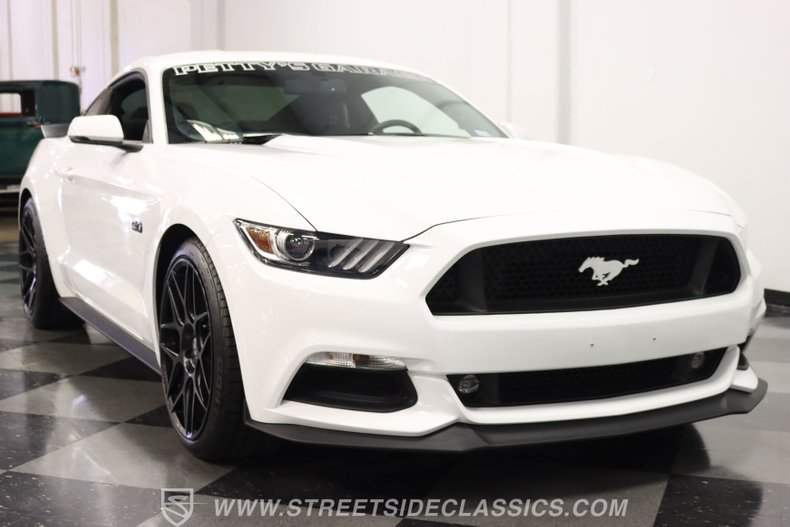 2015 Ford Mustang 18
