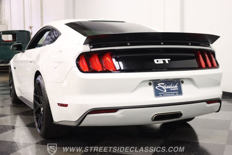 2015 Ford Mustang 10