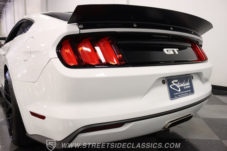 2015 Ford Mustang 84