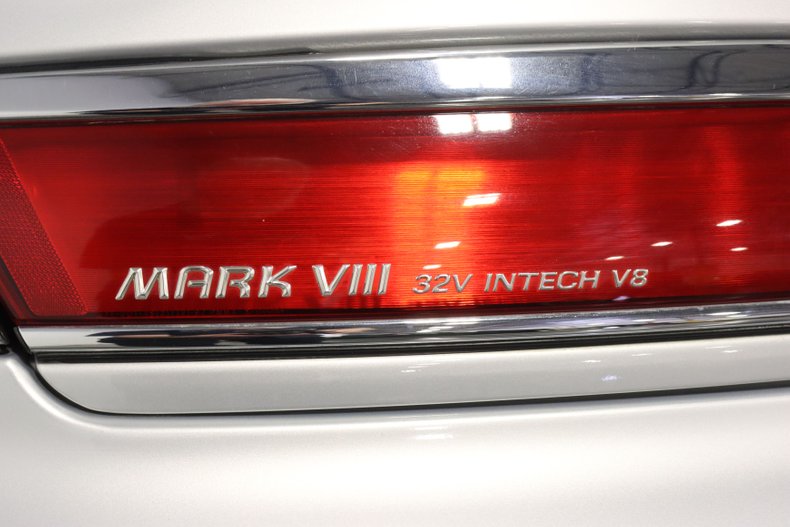 1998 Lincoln Mark VIII 77