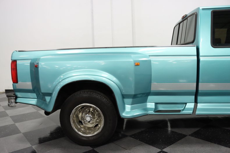 1997 Ford F-350 35