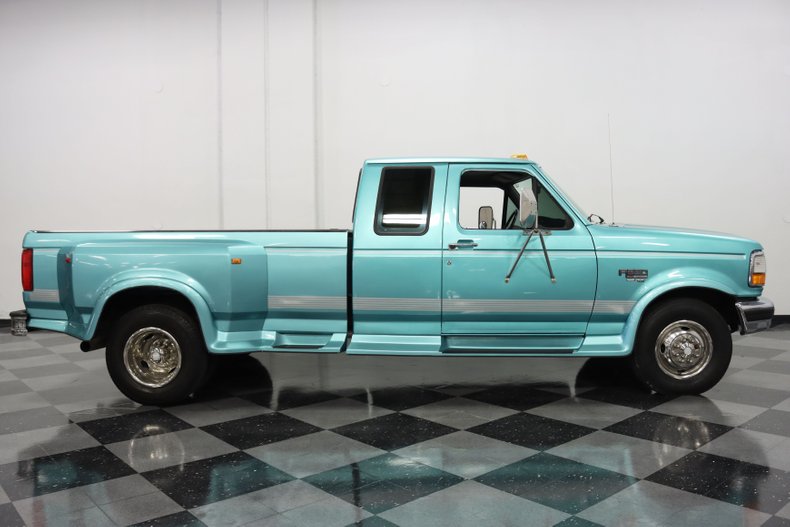 1997 Ford F-350 34