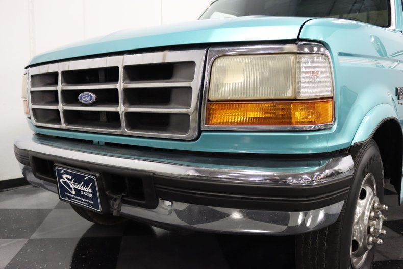 1997 Ford F-350 23