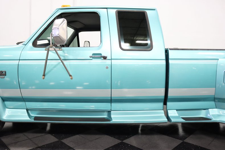 1997 Ford F-350 27