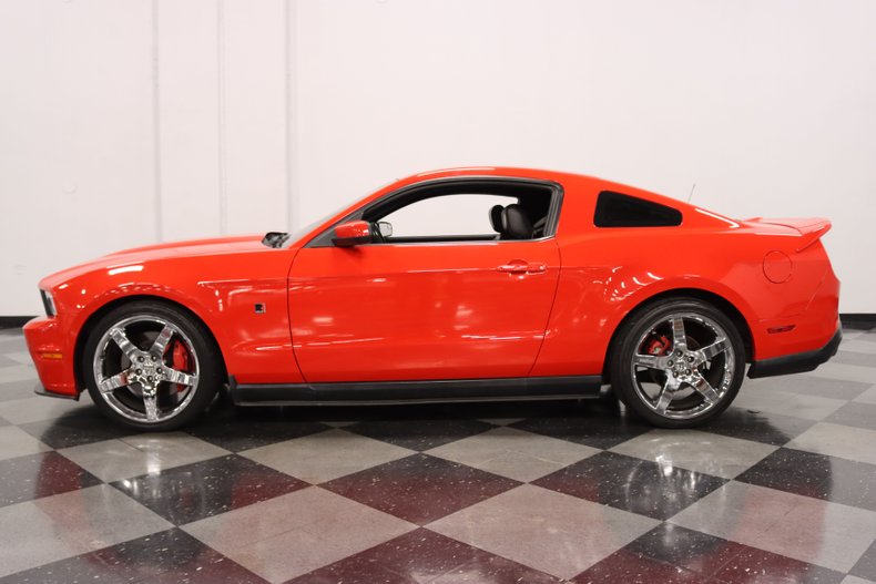 2011 Ford Mustang 2