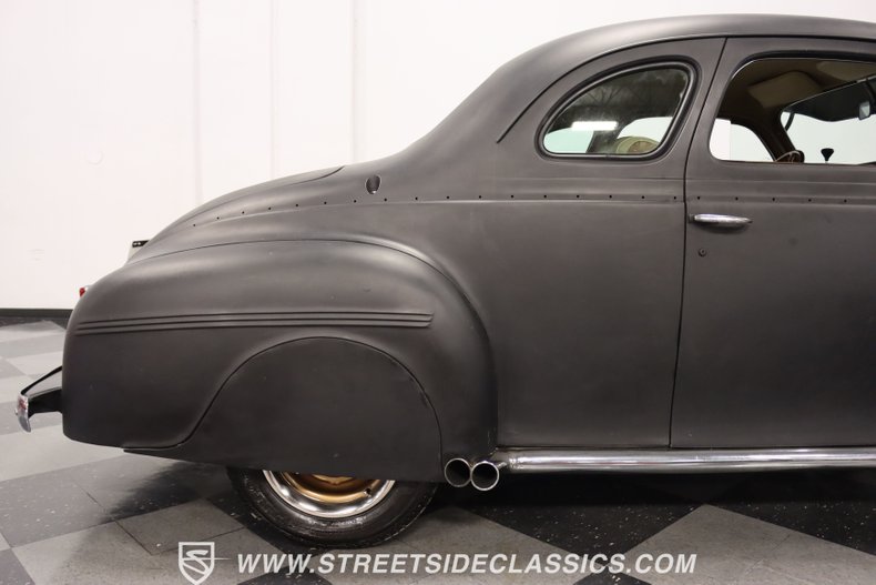 1940 Dodge Deluxe 28