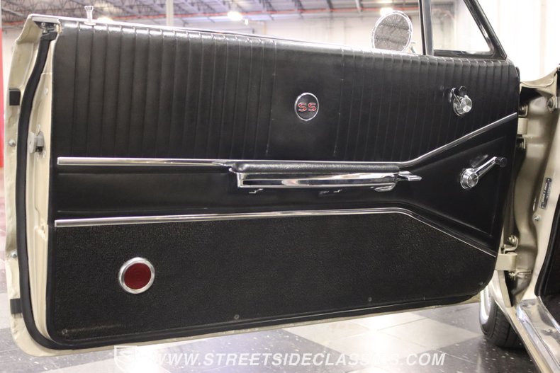 1964 Chevrolet Impala 36
