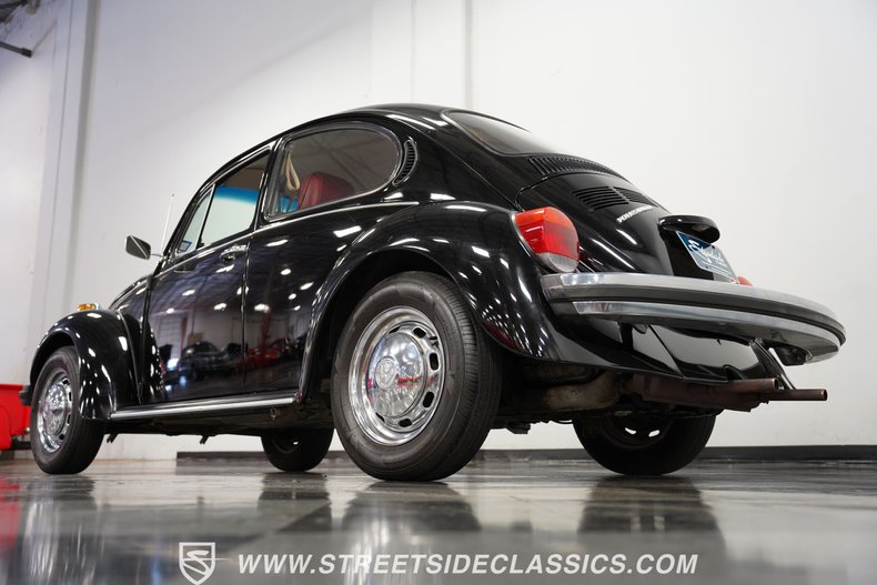 1974 Volkswagen Super Beetle  23