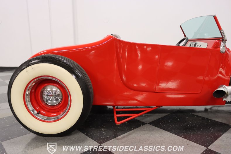 1927 Ford Roadster 28