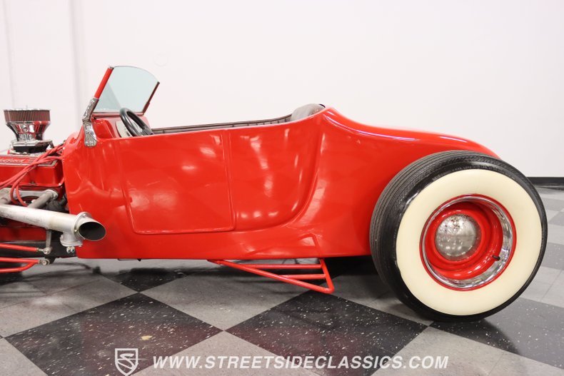 1927 Ford Roadster 22