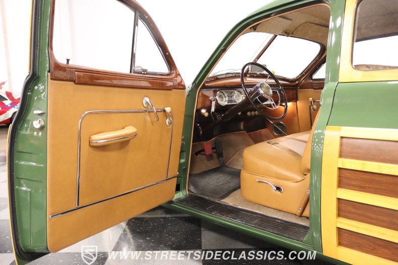 1948 Packard Standard Eight 35