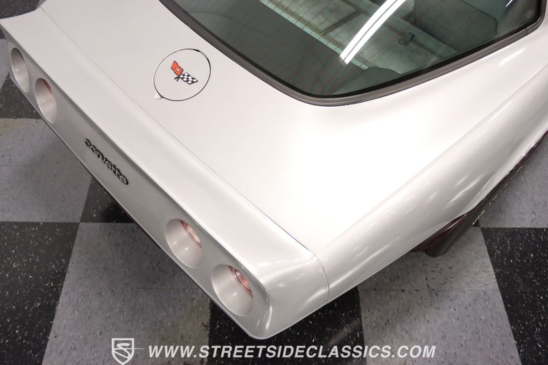 1982 Chevrolet Corvette 26