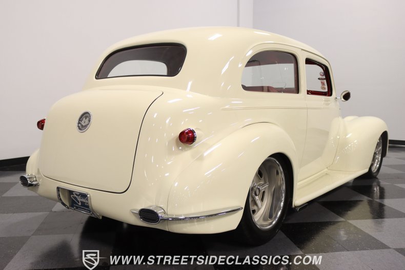 1939 Chevrolet Master Deluxe 10
