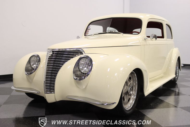 1939 Chevrolet Master Deluxe 16