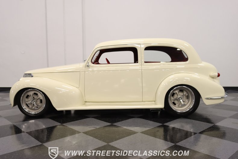 1939 Chevrolet Master Deluxe 2