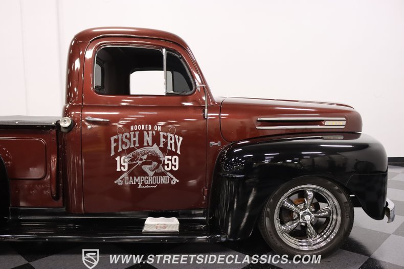 1949 Ford F-1 30
