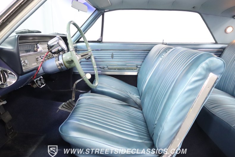 1965 Oldsmobile Cutlass 4