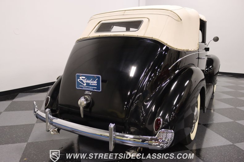 1939 Ford Deluxe 9