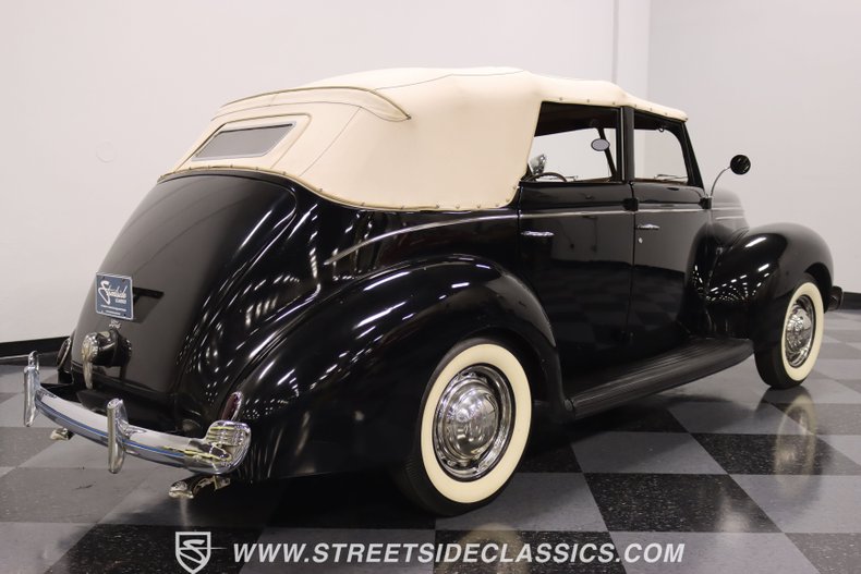 1939 Ford Deluxe 11