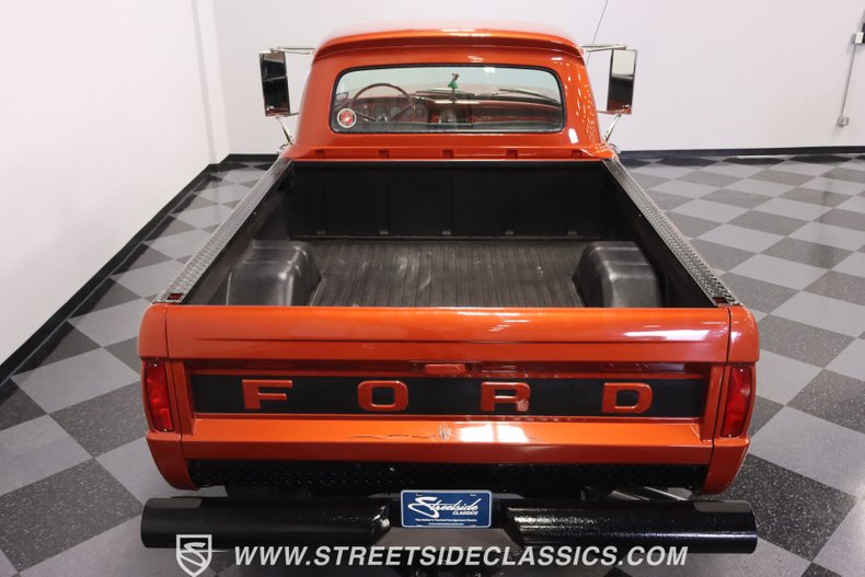 1965 Ford F-100 25