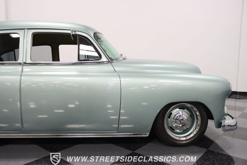 1951 Chevrolet Fleetline 29