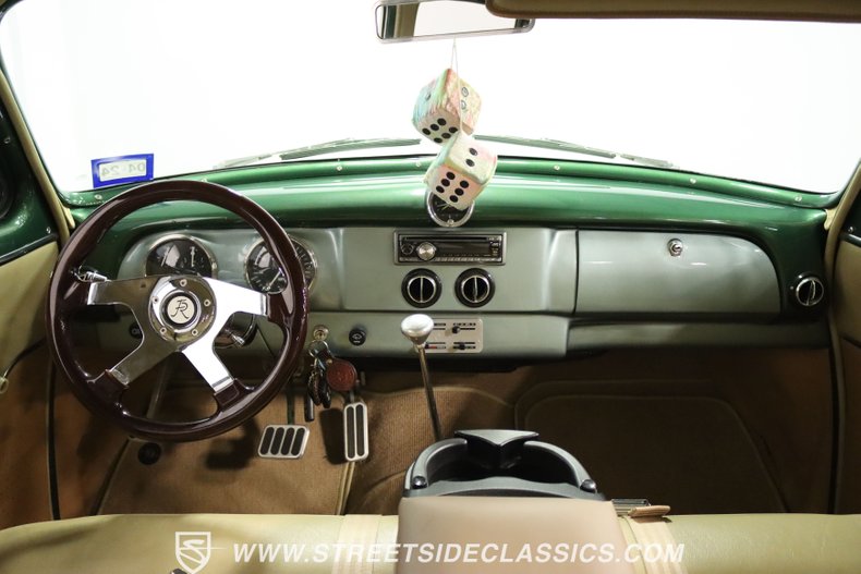 1951 Chevrolet Fleetline 46